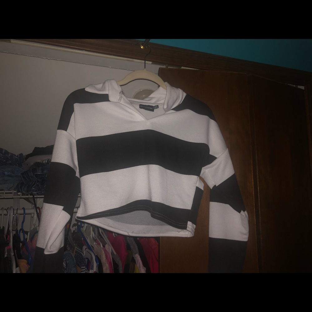 stripped crop top